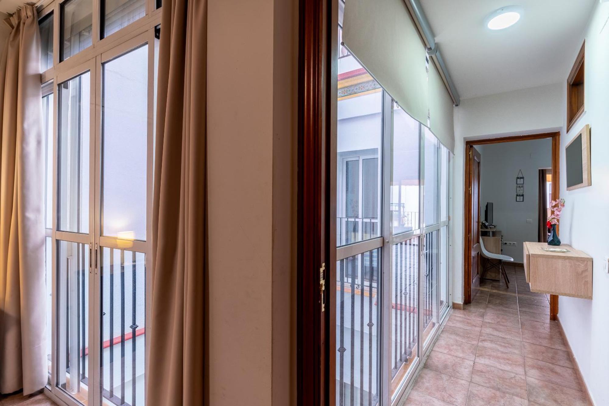 Ferienwohnung Aoa Casa Triana Familiar Con Terraza Sevilla Exterior foto